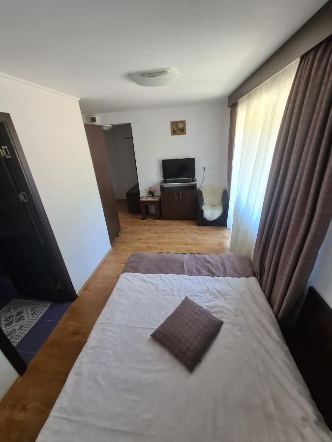 Casa Teleferic Hotell Buşteni Eksteriør bilde